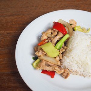 ผัดพริกสดไก่