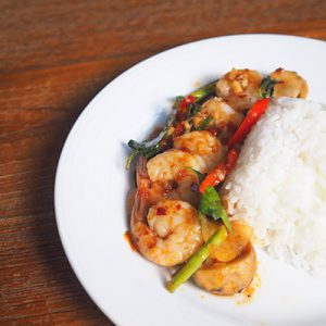 ข้าวผัดน้ำพริกเผากุ้ง